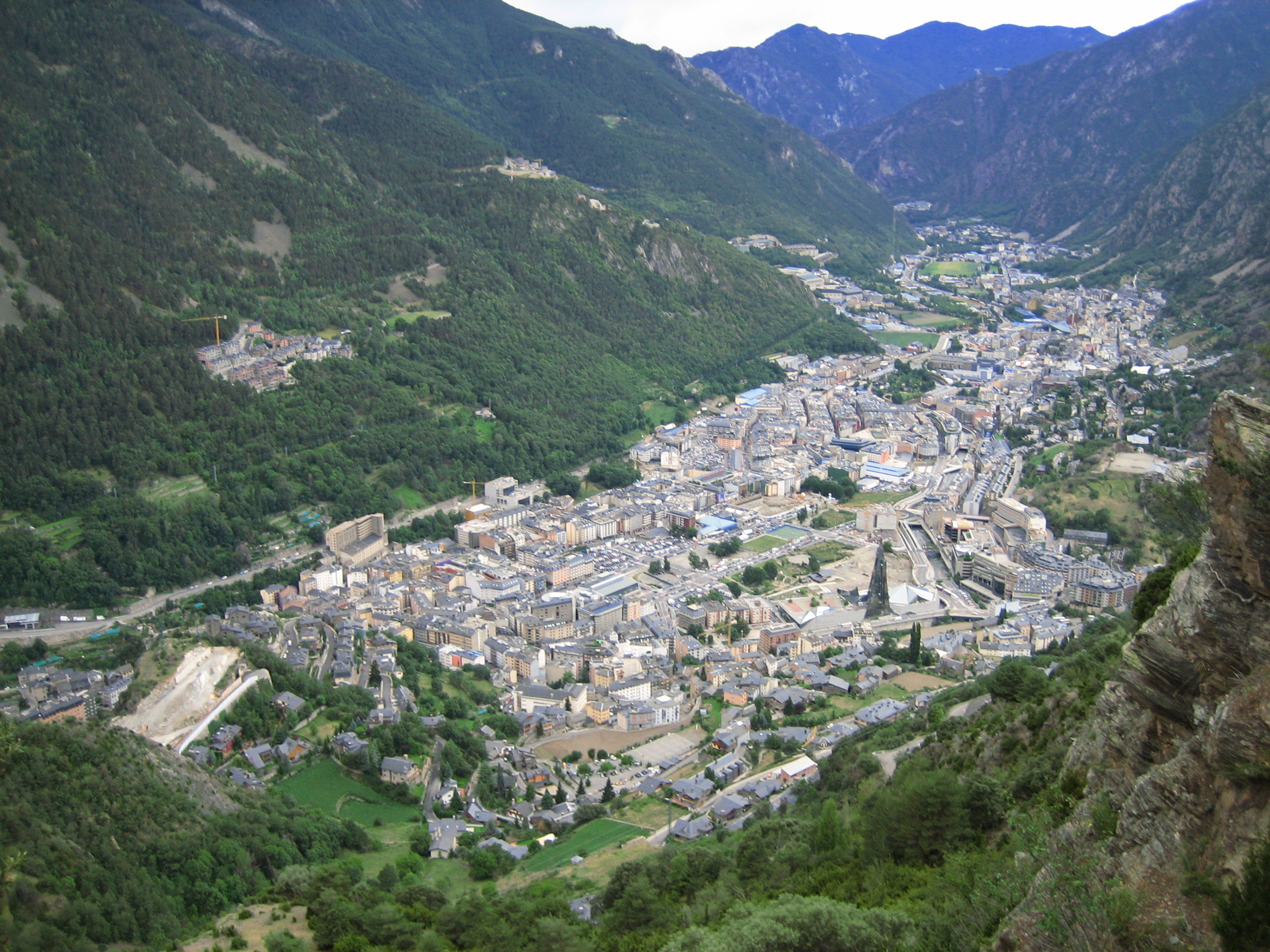 Andorra_la_Vella_and_Escaldes-Engordany_2